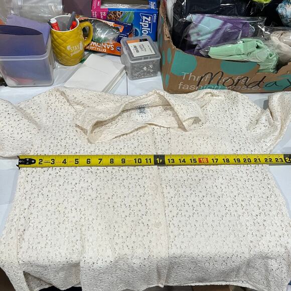 Vintage Express Cream Lace Floral Oversized Button Up Shirt Boho Womens XS - Picture 5 of 6